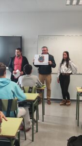 Daniela Corral Palacio ganadora del concurso de diseño del logotipo del Consejo de la Infancia y Adolescencia de Suances (CIAS)