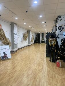 La Navidad llega a la Biblioteca Municipal Elena Soriano cargada de actividades, con el cuento de Charles Dickens “Canción de Navidad” como eje central