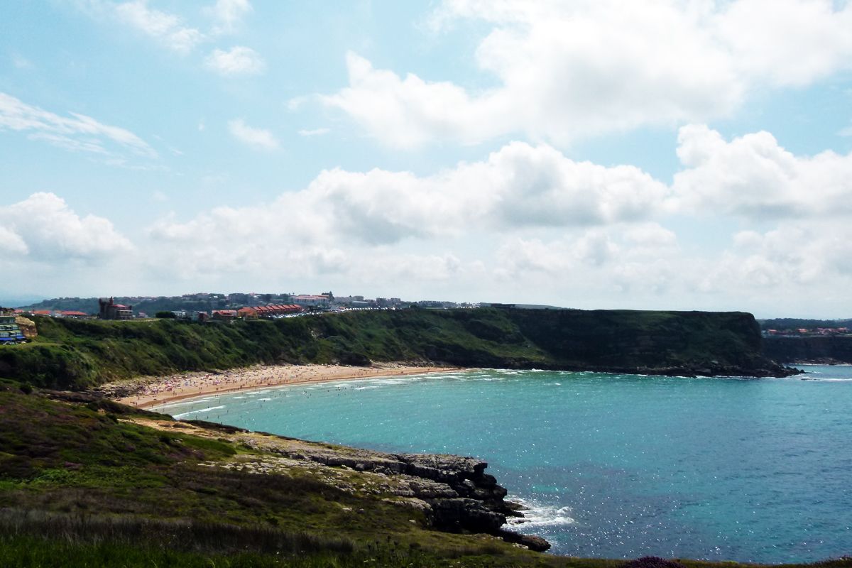 Suances revalida sus Banderas Azules y refuerza su compromiso con la calidad y sostenibilidad de sus playas