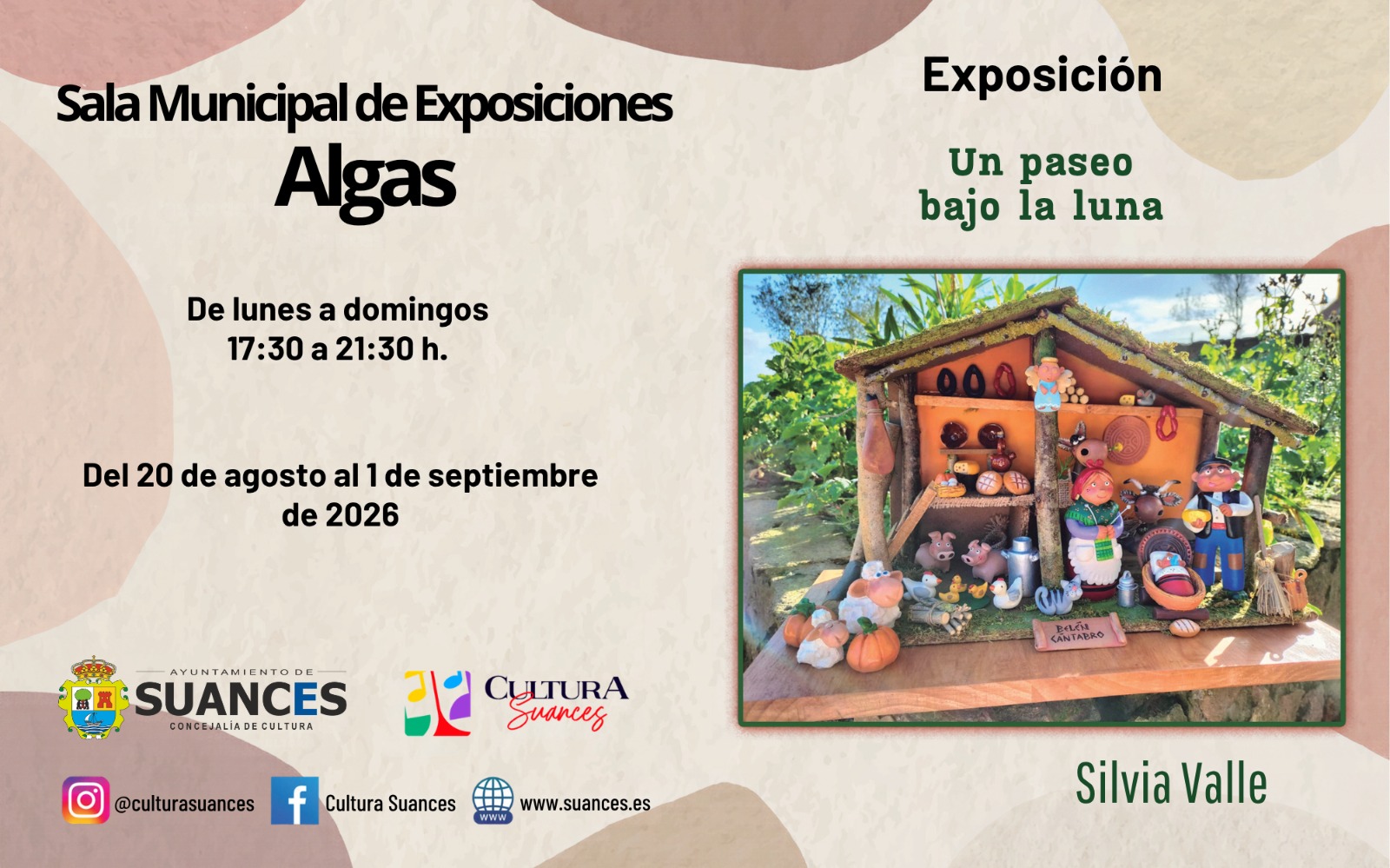 La exposición “Un paseo bajo la luna” de Silvia Valle pone el broche final a la temporada estival de exposiciones de la sala Algas