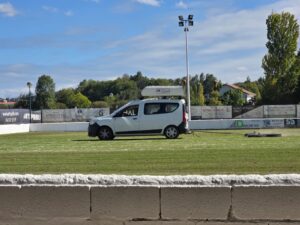 El Ayuntamiento acomete actuaciones de mejora y mantenimiento del campo de fútbol “La Junquera” de Hinojedo
